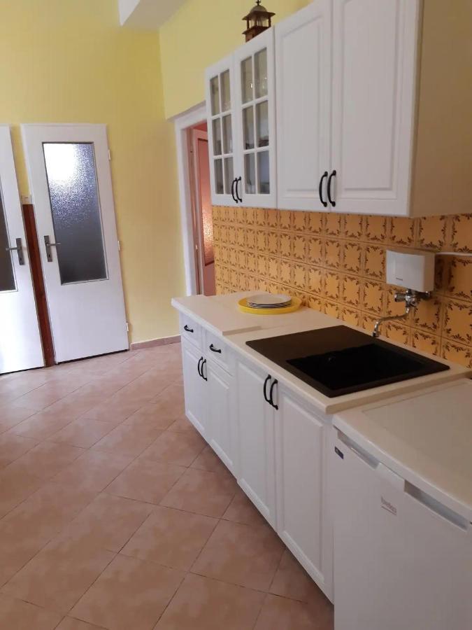 U Pani Malirky Apartment Valtice Ngoại thất bức ảnh